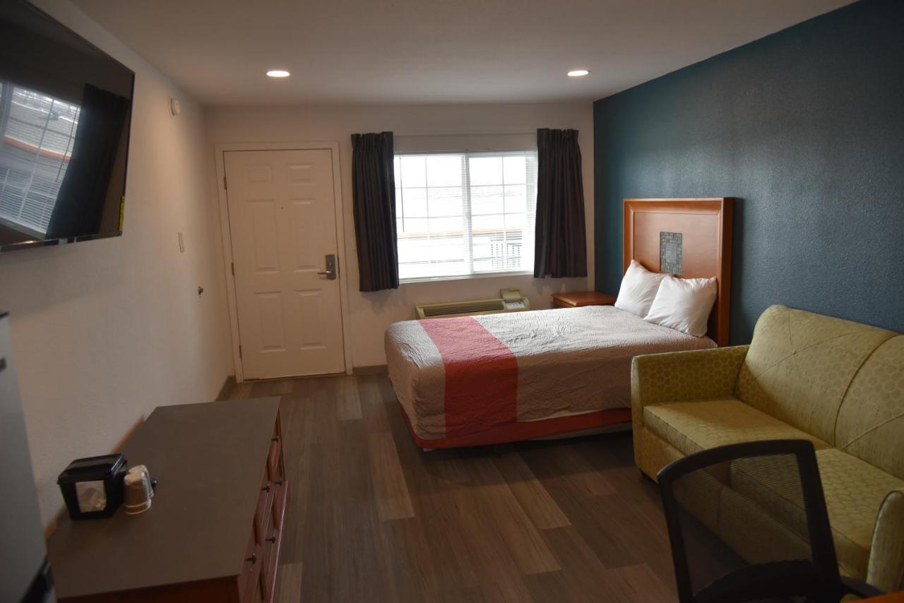 Town Place Studio Apartment Snyder Extérieur photo