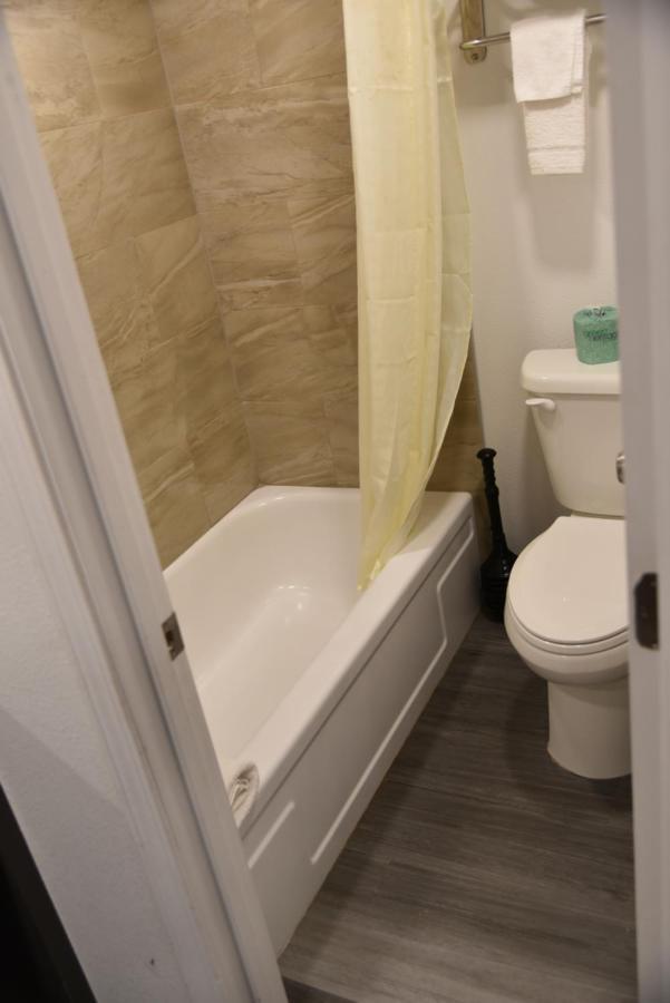Town Place Studio Apartment Snyder Extérieur photo