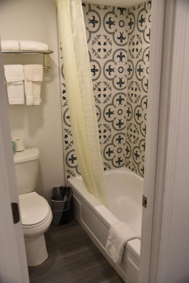 Town Place Studio Apartment Snyder Extérieur photo